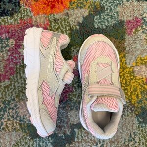 Saucony Kids Pink and Gray Sneakers